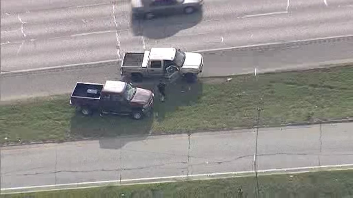 Driver Leads Police on Dangerous Chase Before Switching Vehicles – NBC ...