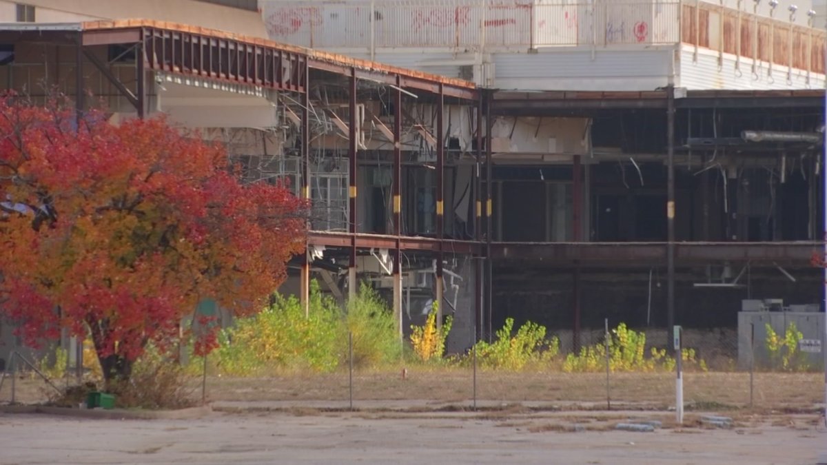 Deserted Dallas Mall Demolition to Finally Resume, Clearing Way for a New  Midtown Village
