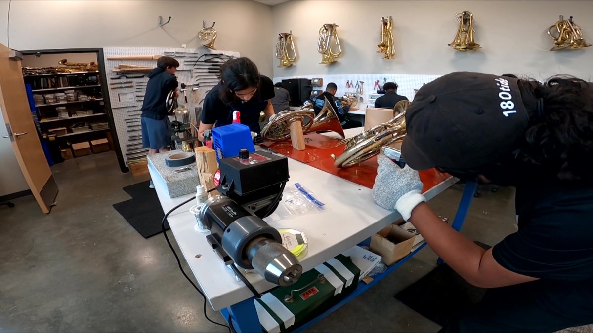 Texas School’s Music Instrument Repair Class Is First in US NBC 5