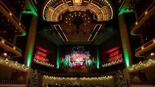Dallas Symphony Orchestra Meyerson at Christmas