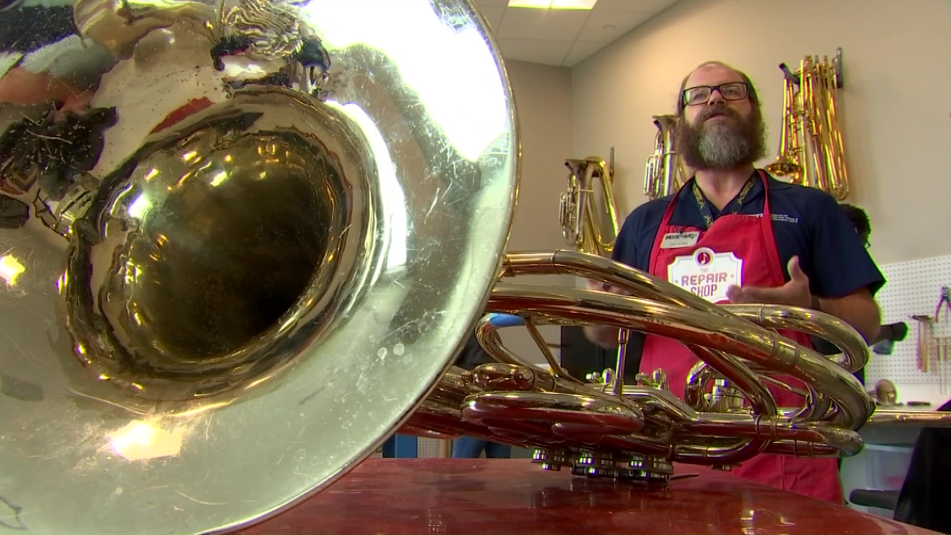 Texas School’s Music Instrument Repair Class Is First in US NBC 5