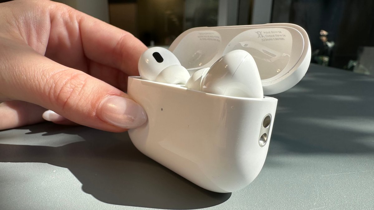You Got the AirPods Pro for the Holidays. Here Are Some of the Coolest Features You Need to Know About - Vimarsana News