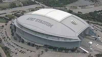 Pat Doney NBC 5 - ‪The AT&T Stadium roof is open NBC