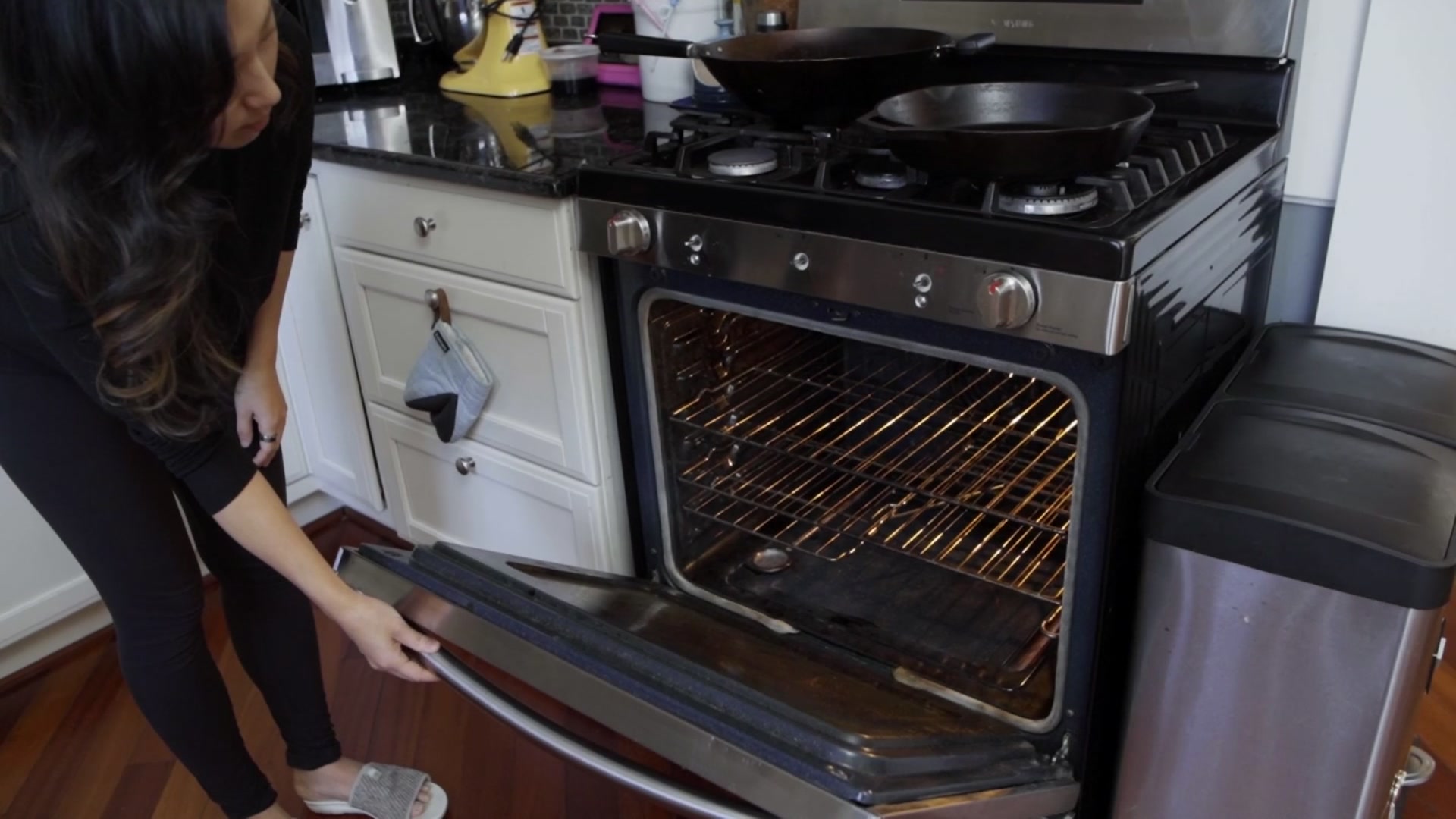 How to use a GAS OVEN, Tips on using a gas oven