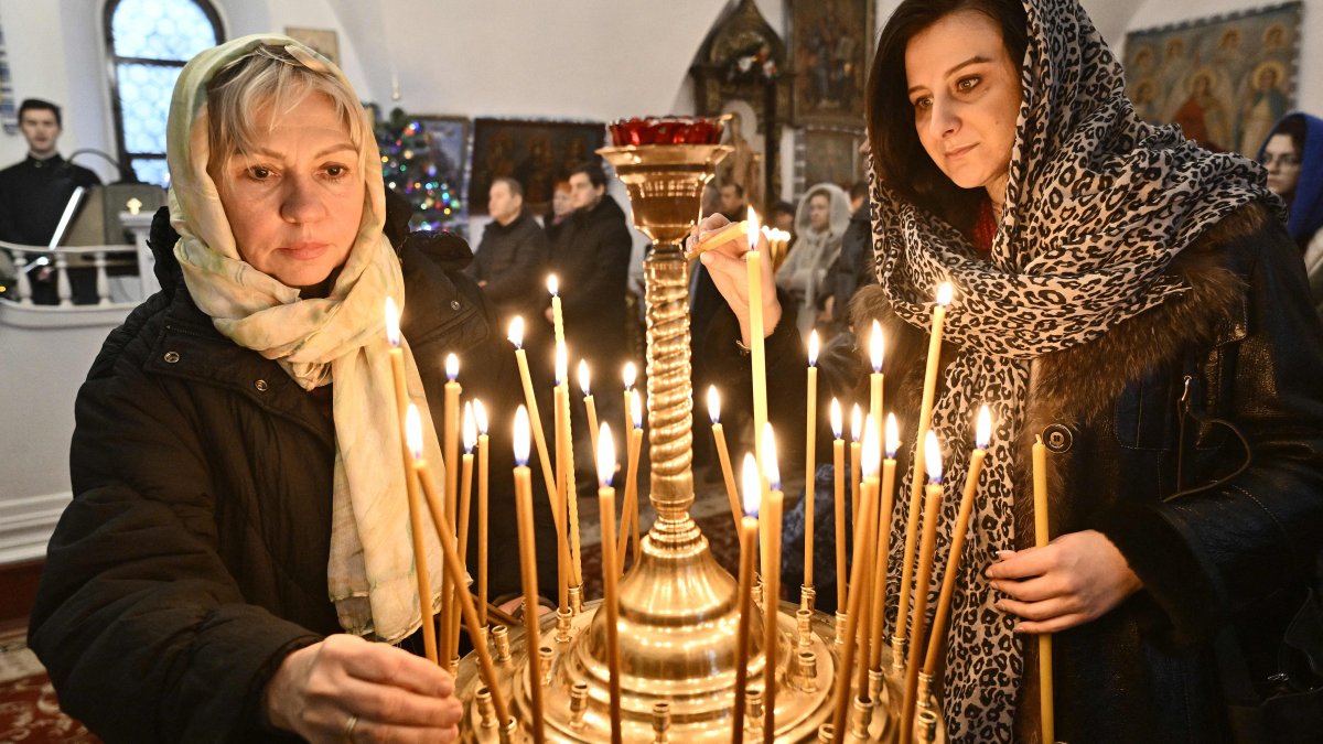 Some Ukrainians Move Up Christmas Celebrations From January to December in Defiance of Russian Tradition