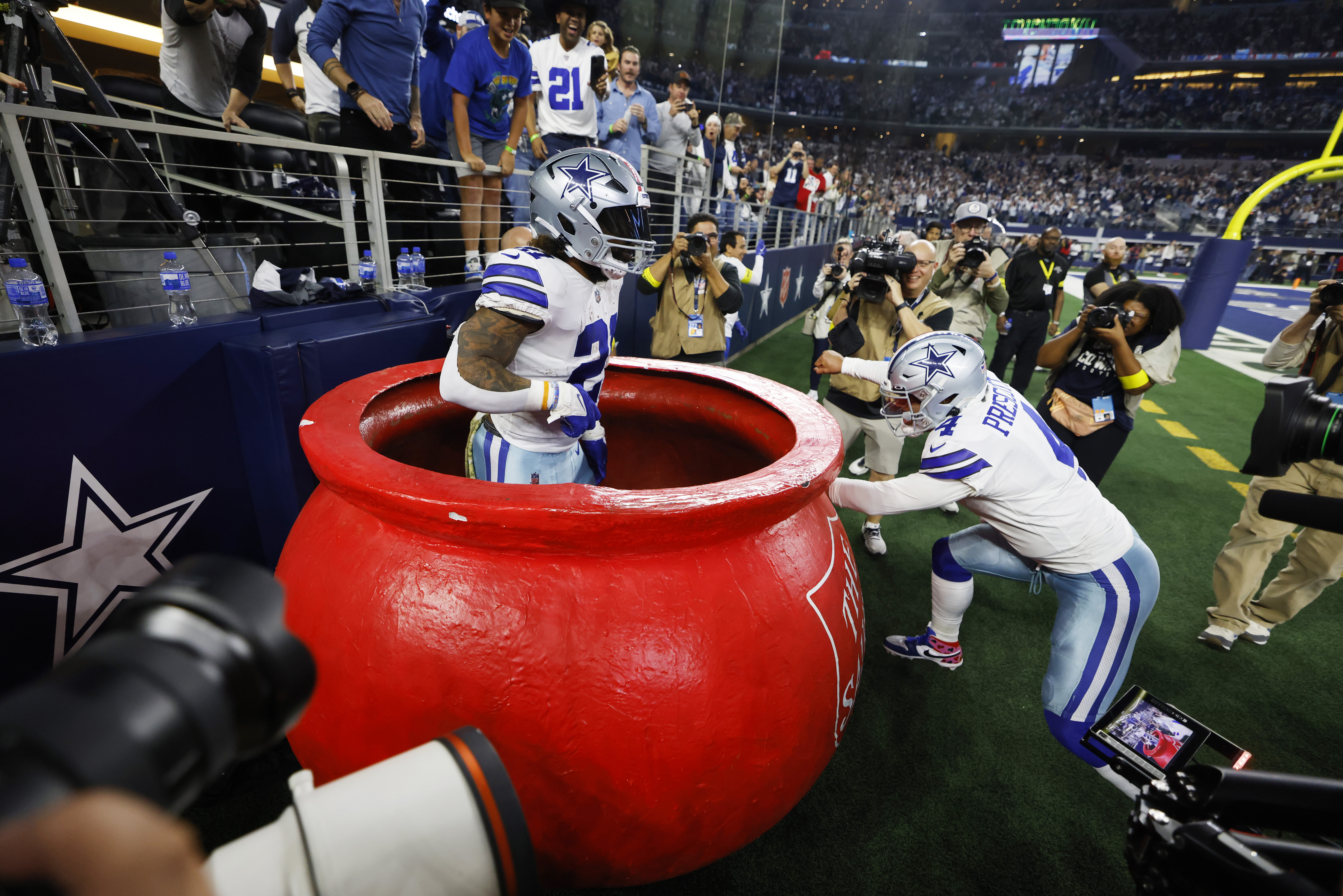The Story Behind the Cowboys TEs Whac-a-Mole Celebration – NBC 5  Dallas-Fort Worth