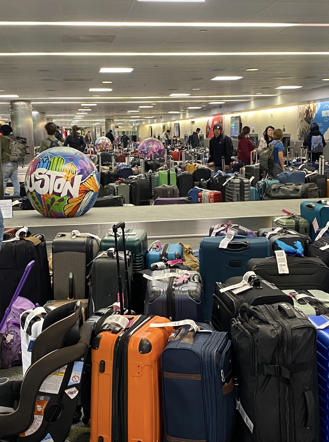 Atlanta Airport Store That Sells Unclaimed Baggage Unclaimed