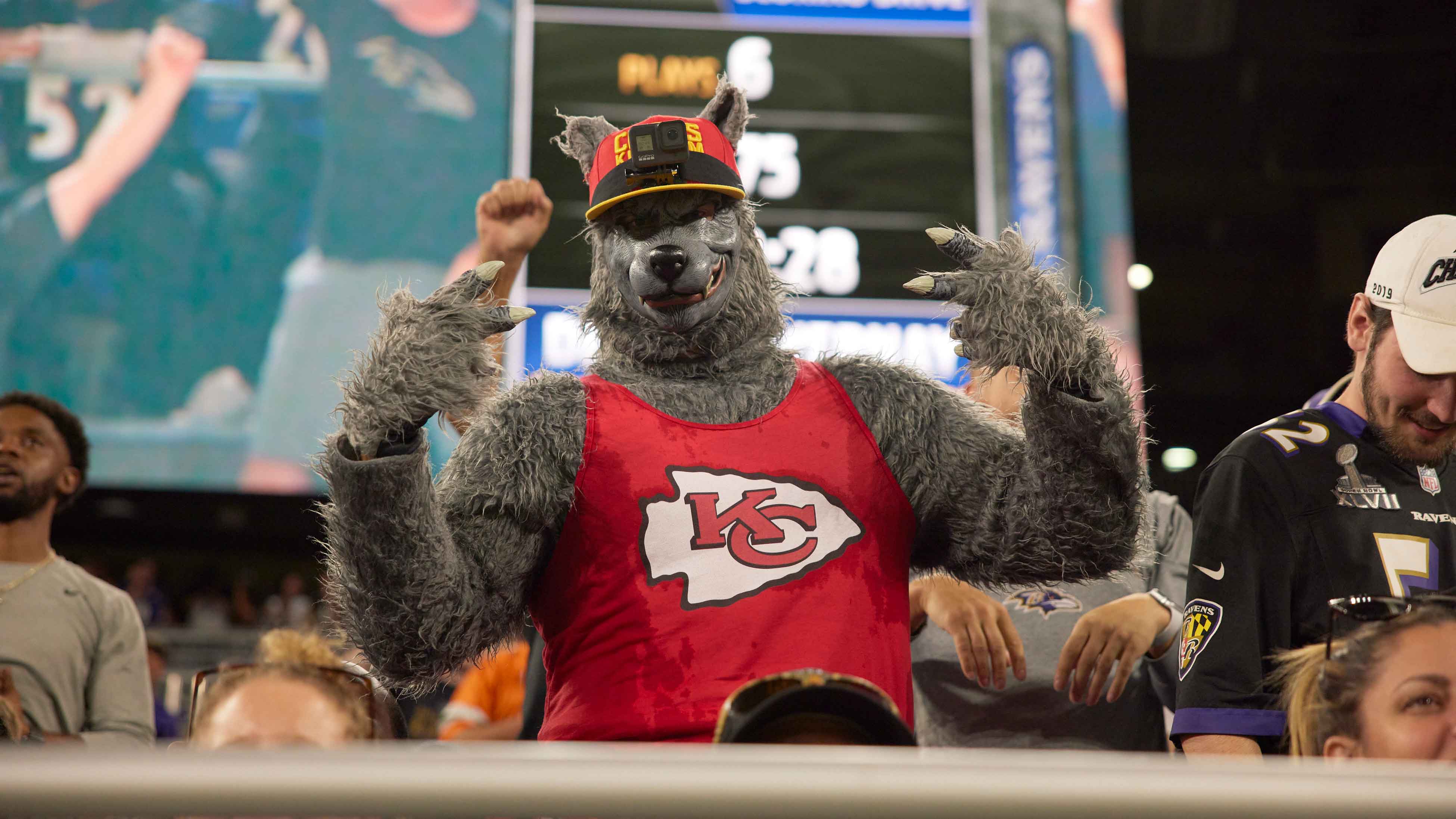 Kansas City Chiefs Superfan Arrested For Armed Bank Robbery – NBC 5 ...