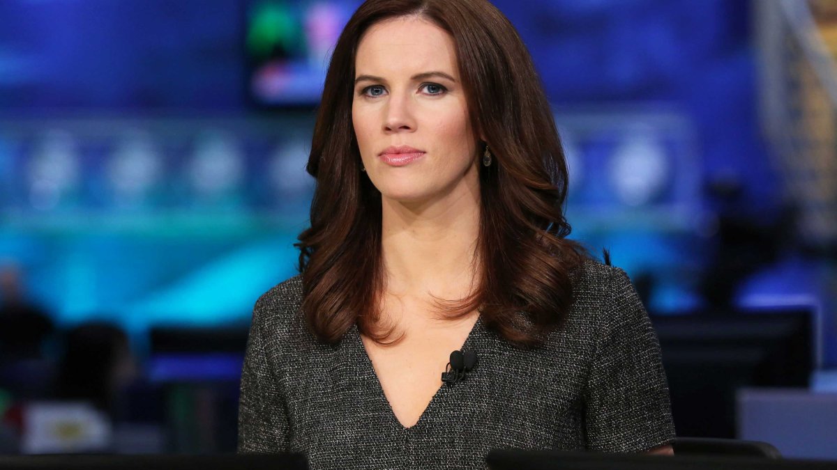 Kelly Evans: "Leading" Us Right Over a Cliff – NBC 5 Dallas-Fort Worth - Vimarsana News