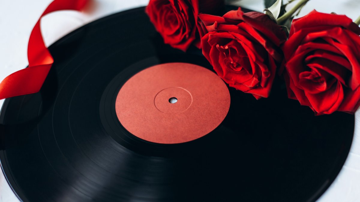 55 Best Love Songs for Valentine's Day – NBC 5 Dallas-Fort Worth - Vimarsana News