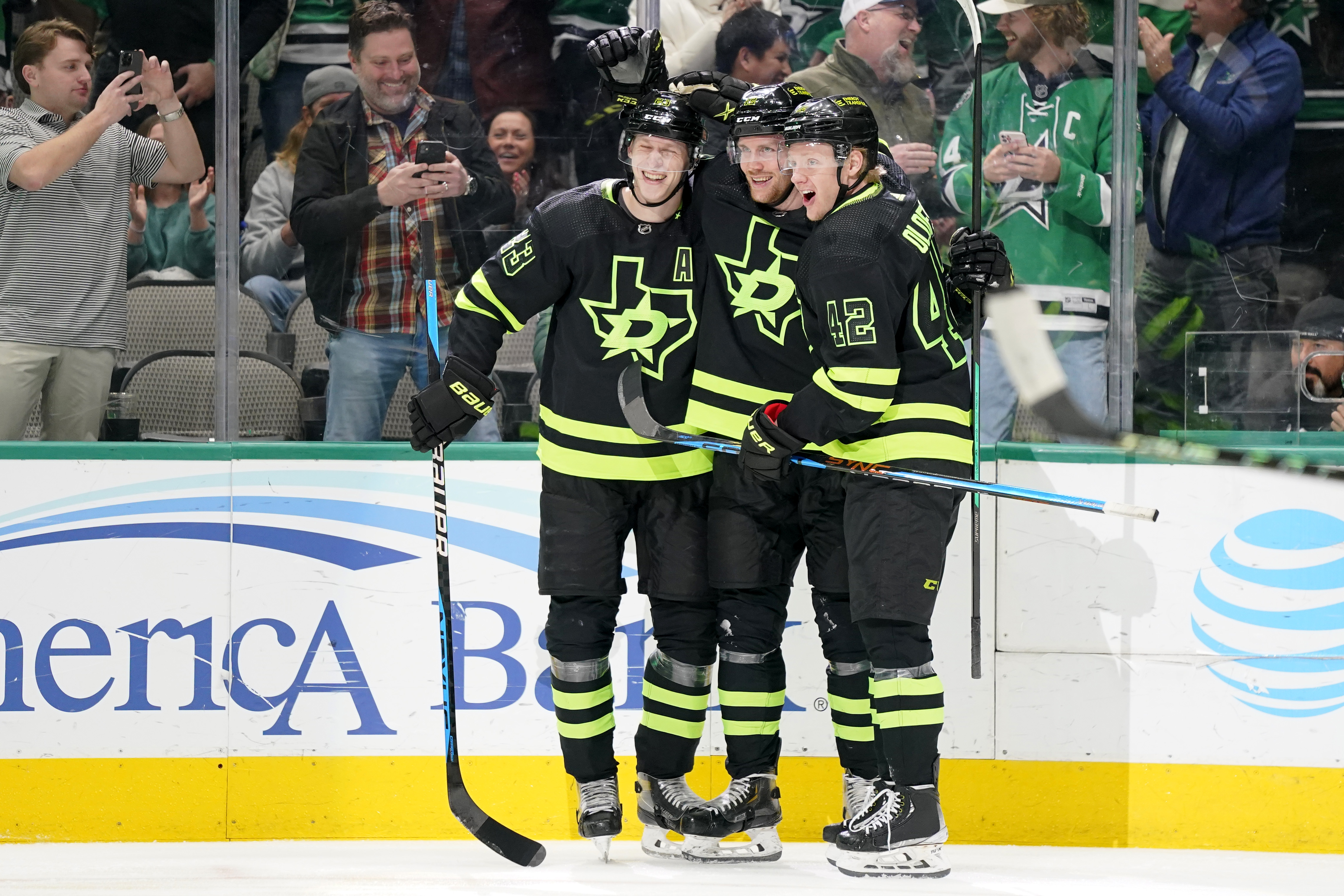 Dallas Stars have a successful hunt beating the Arizona Coyotes 7-0