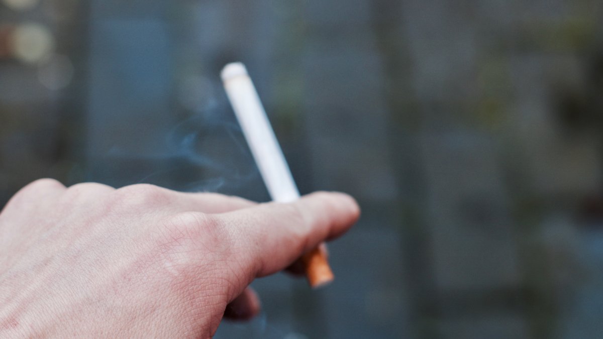US Adult Cigarette Smoking Rate Drops, CDC Says – NBC 5 Dallas-Fort Worth - Vimarsana News