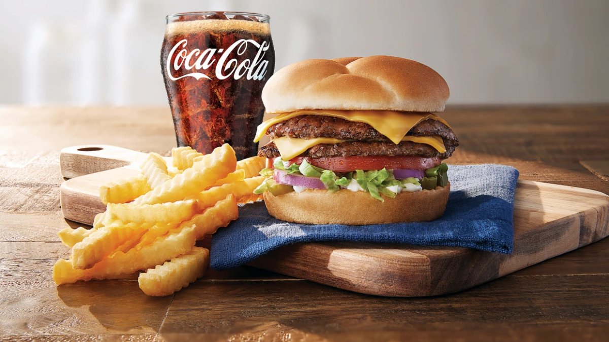 Midwest Burger Chain Is Switching From Pepsi to Coca-Cola and Fans Are Livid: 'Ruined My Entire Day' – NBC 5 Dallas-Fort Worth - Vimarsana News