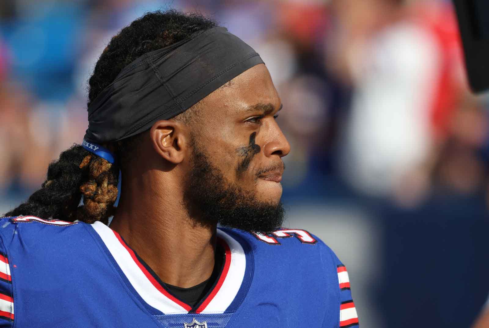 What Happened to Damar Hamlin? What We Know After Bills Player Collapses,  Suffers Cardiac Arrest On Field – NBC Chicago