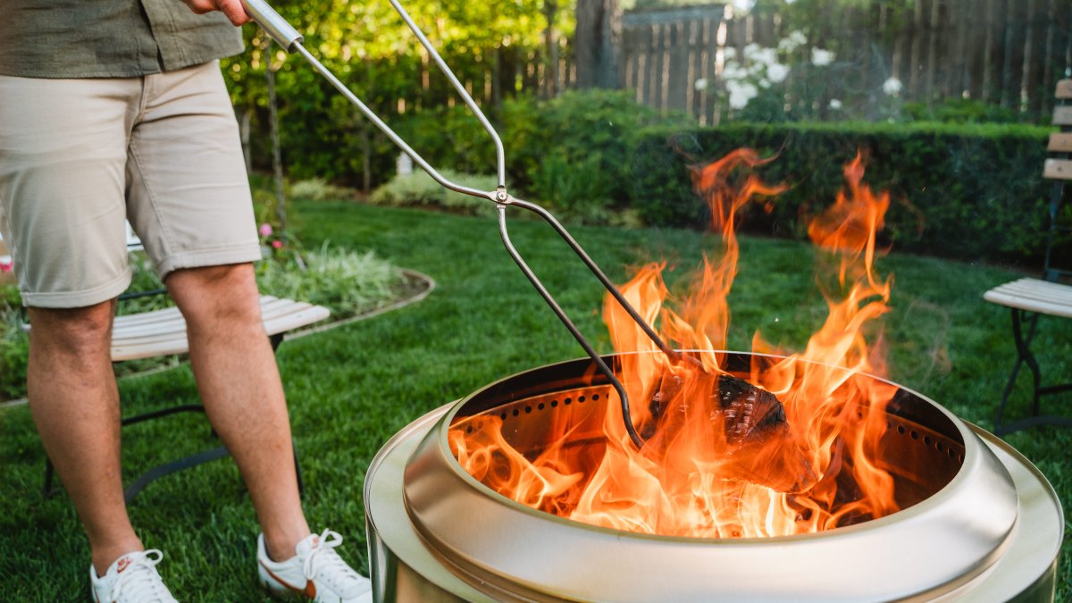 How Two Texan Brothers 'Reinvented Fire' to Build a $400 Million Backyard Campfire Company With a Cult Following – NBC 5 Dallas-Fort Worth - Vimarsana News