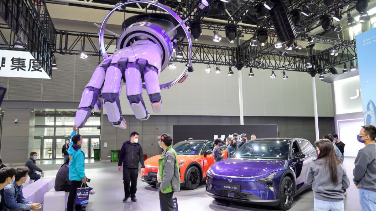 Chinese EV Startup Jidu Plans to Use ChatGPT-Like Tech - Vimarsana News
