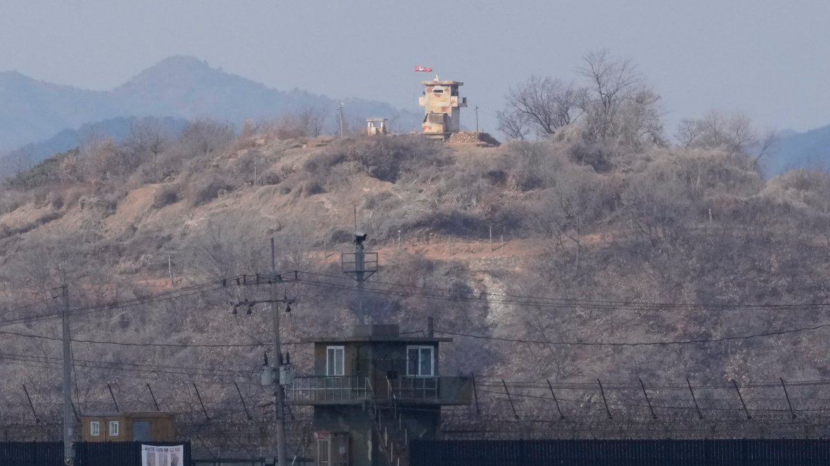 North Korea Fires Ballistic Missile, South Korean Military Says – NBC 5 Dallas-Fort Worth - Vimarsana News