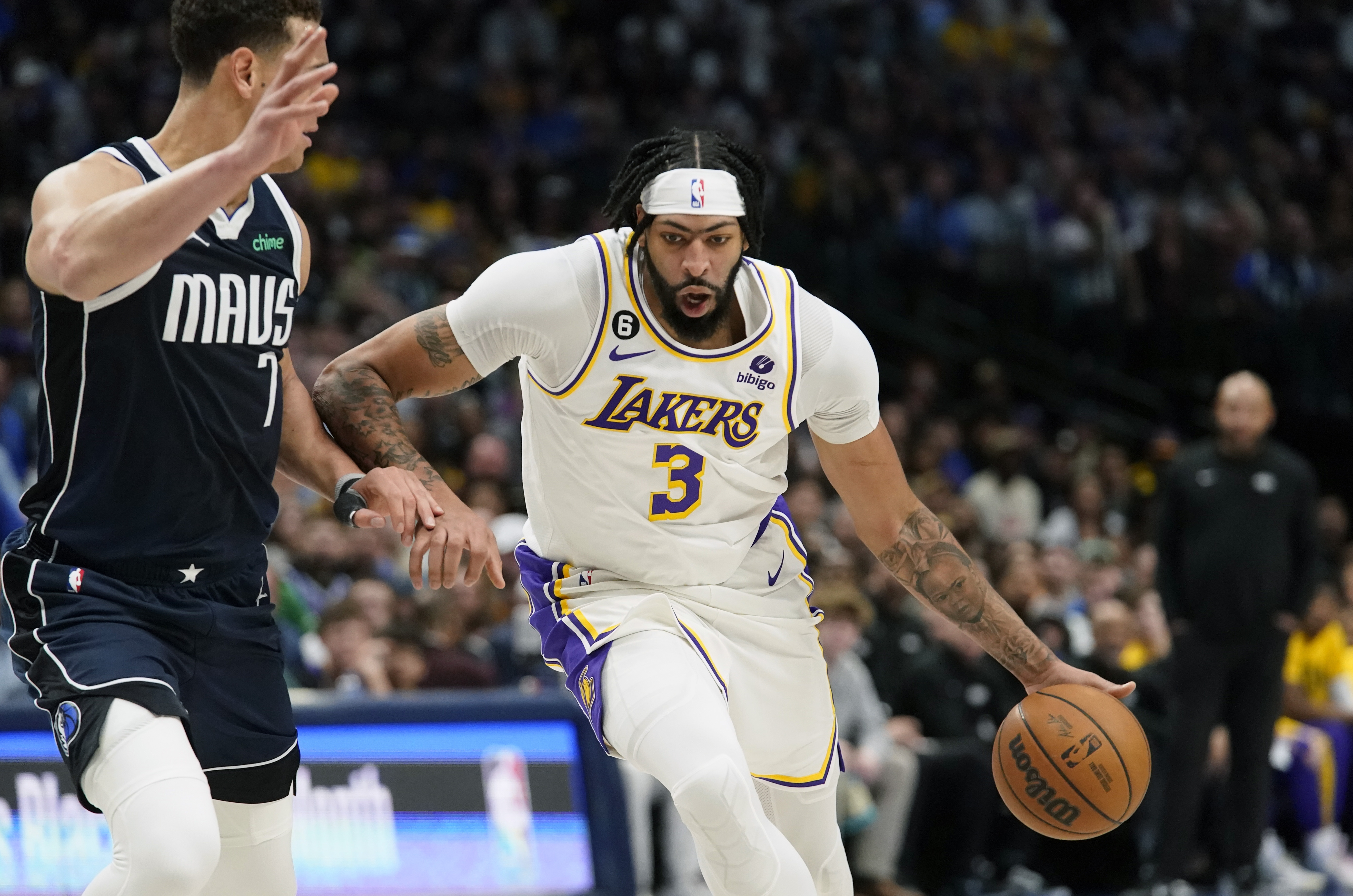 LeBron James leads Lakers past Mavericks for first win of season - All  Lakers