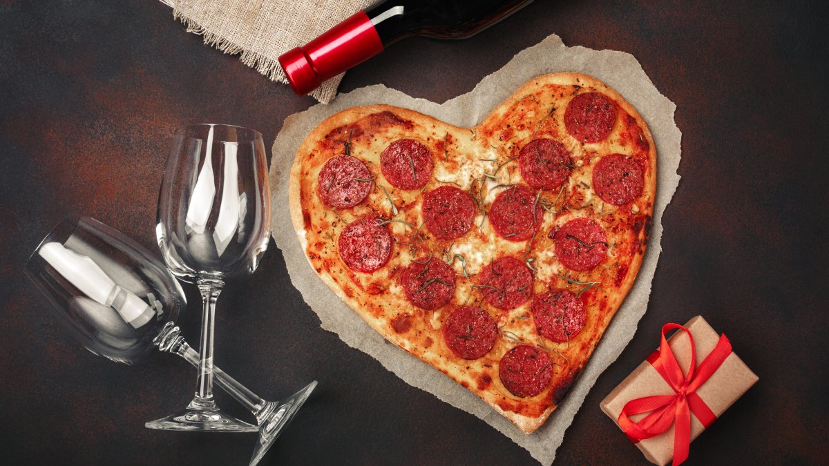 Valentine's Day 2023: Food Deals and Freebies – NBC 5 Dallas-Fort Worth - Vimarsana News