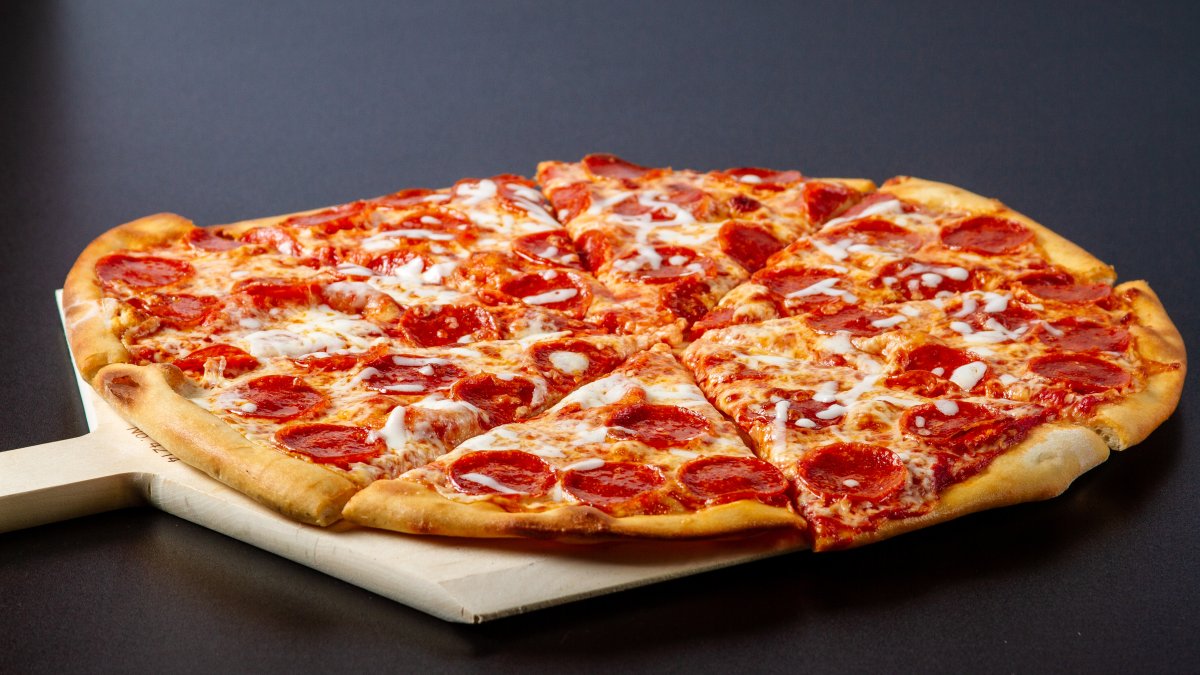 National Pizza Day 2023: Where to Get Freebies and Deals – NBC 5 Dallas-Fort Worth - Vimarsana News