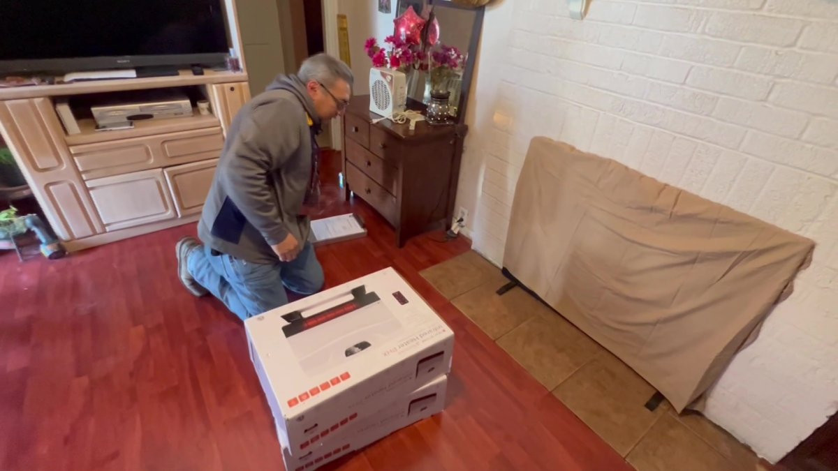 Dallas County Delivers Weatherization Assistance to Those in Need – NBC 5 Dallas-Fort Worth - Vimarsana News