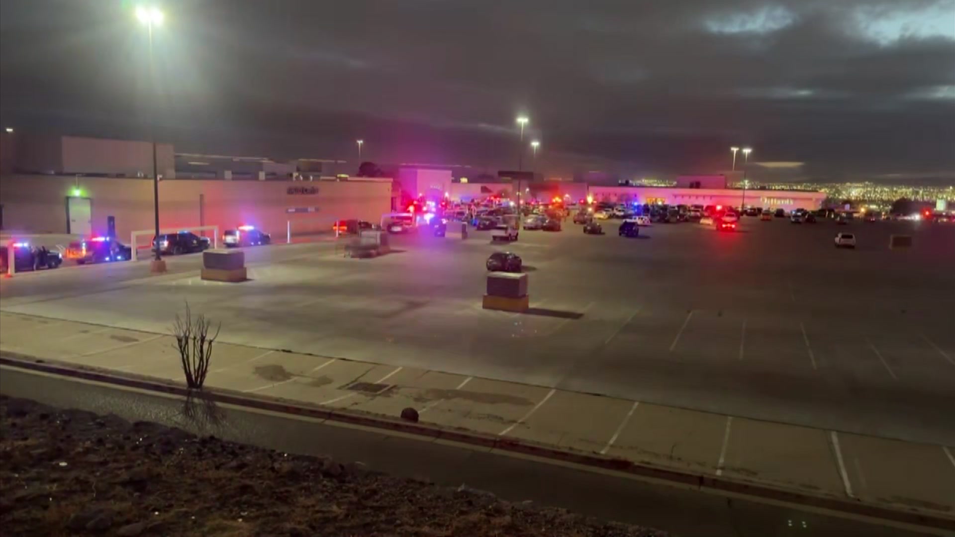 Police: Bystander shot 16-year-old accused of fatally shooting teen at El  Paso mall