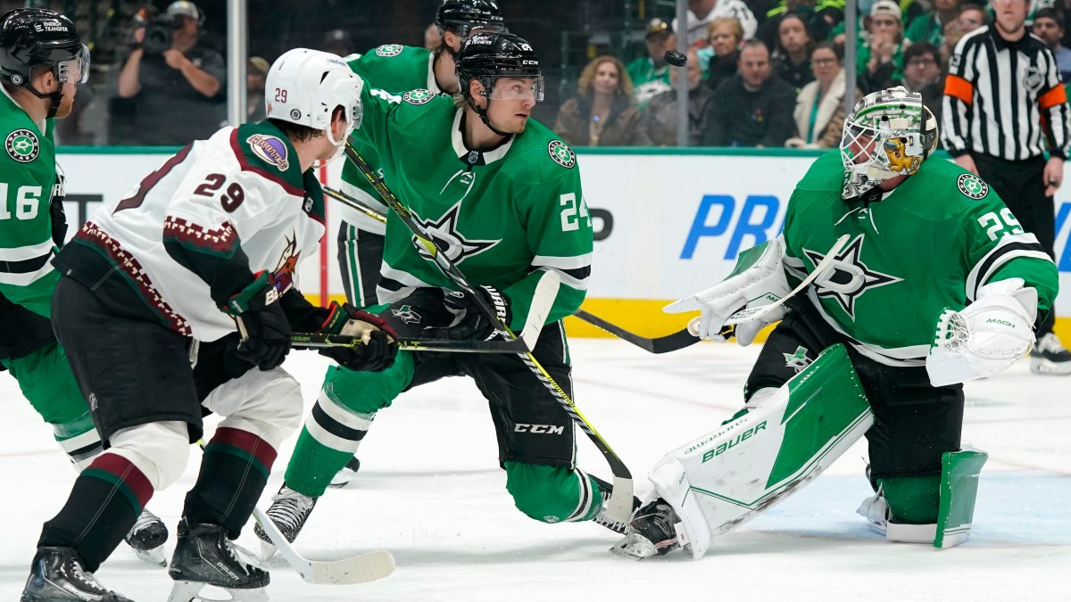 Seguin Nets 2 as Stars Top Coyotes