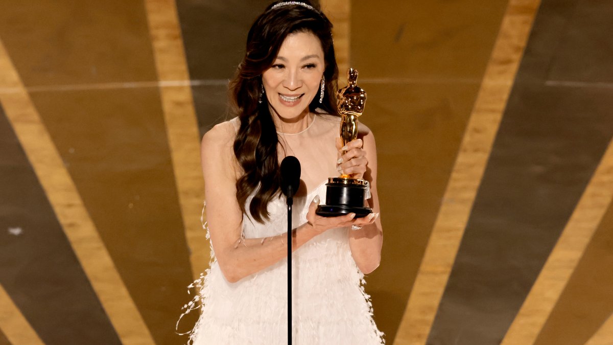 Michelle Yeoh Makes History With Best Actress Win at 2023 Oscars – NBC ...