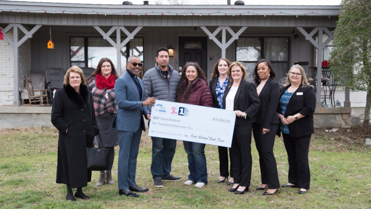 Richland Hills Veteran Awarded Thousands for Home Repairs – NBC 5 Dallas-Fort Worth - Vimarsana News