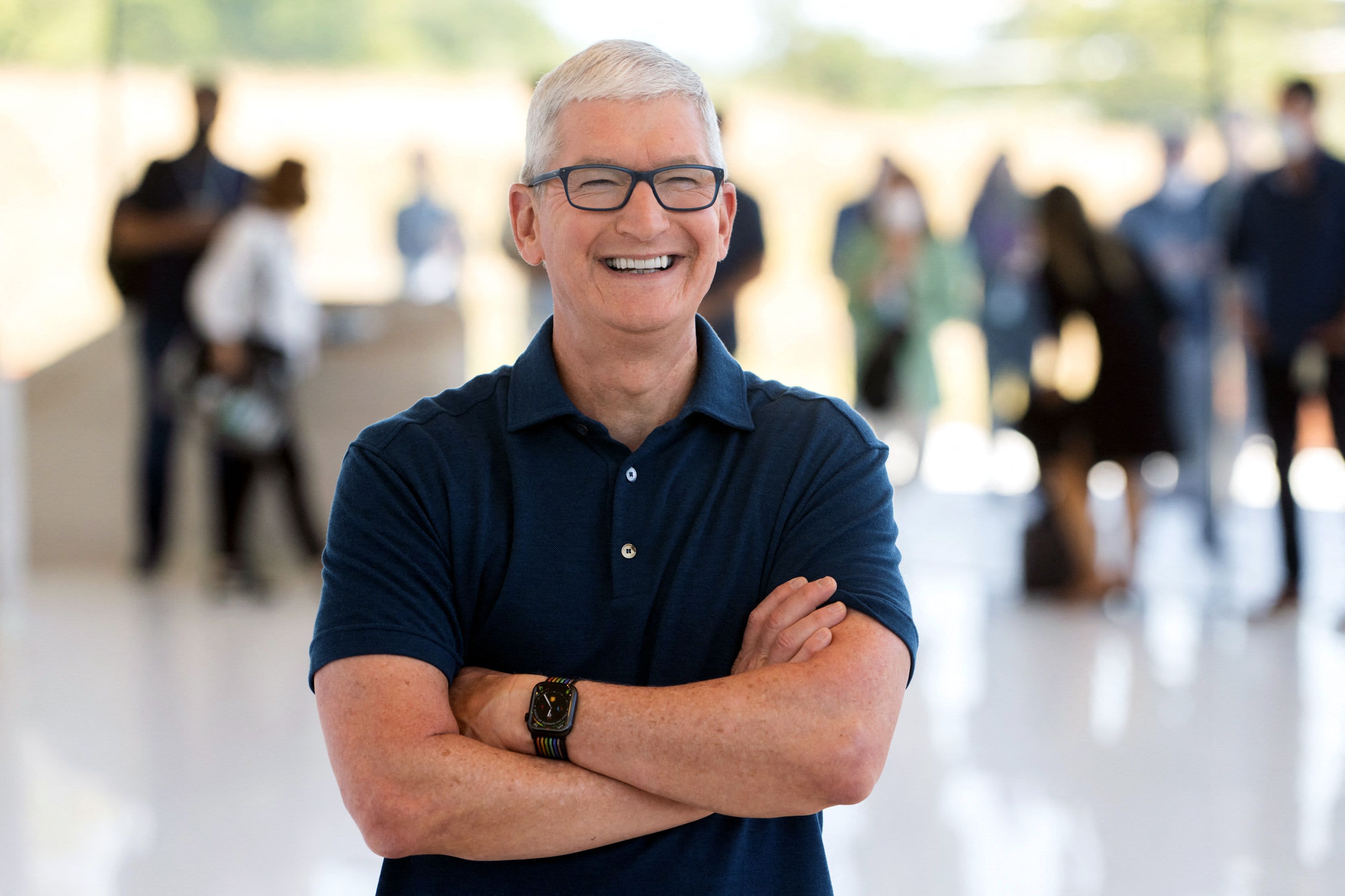 Apple CEO Tim Cook Explains Why People Might Want a Mixed Reality Headset