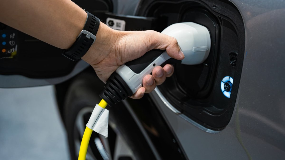 That $7,500 Electric Vehicle Tax Credit May Soon Be Harder to Get. Here Are 2 Workarounds - Vimarsana News