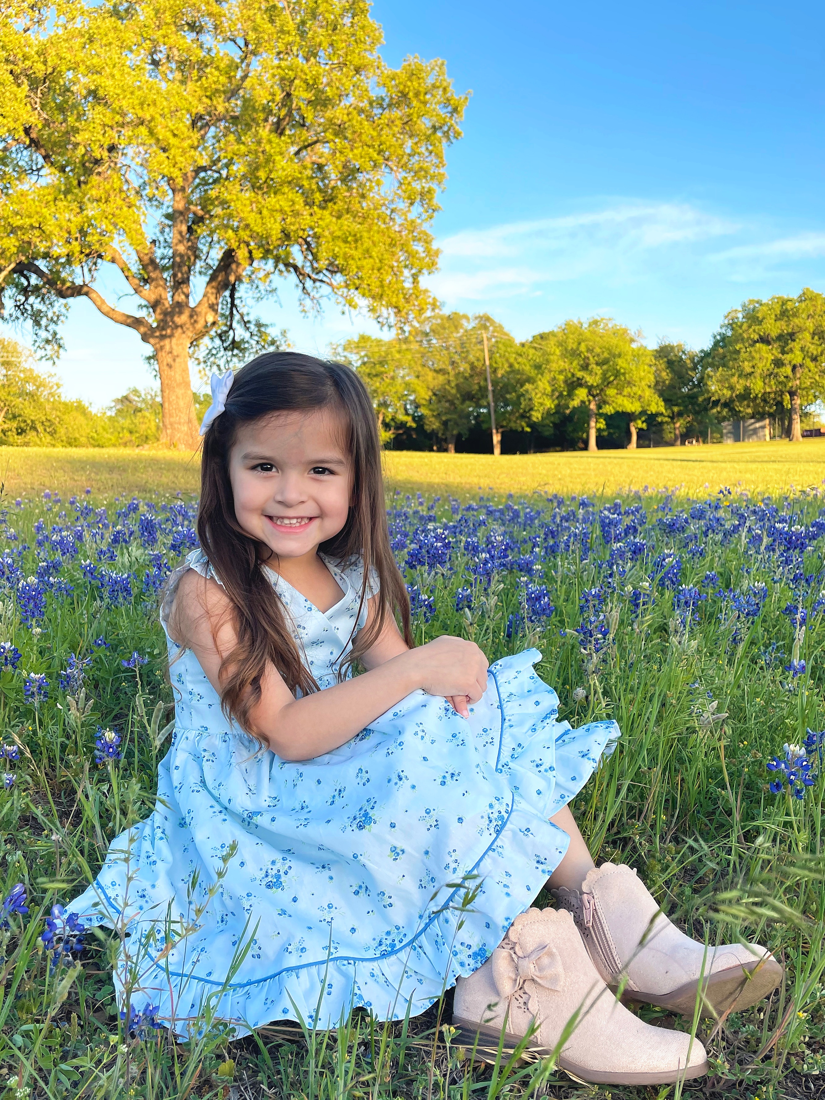 Layla has been so excited seeing all the bluebonnets and other stuff wildflowers in bloom this year! She couldn’t wait to take her pictures!