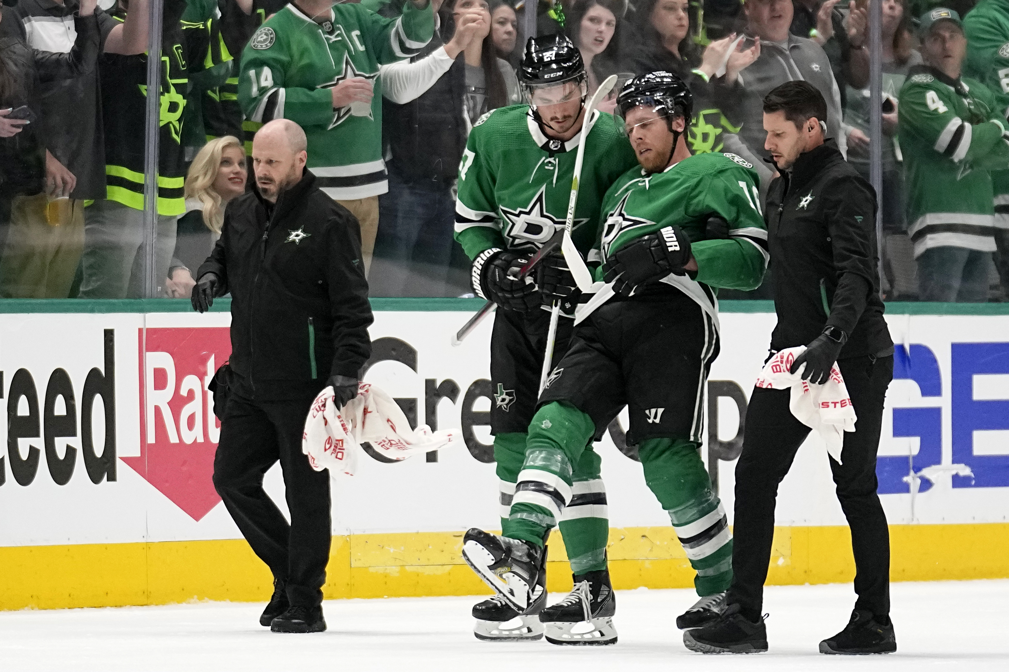 Joe Pavelski four goals in return from concussion, but Stars fall