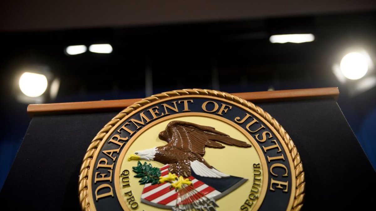 2 Arrested in Florida for Doing Business With Sanctioned Ukrainian Oligarch – NBC 5 Dallas-Fort Worth - Vimarsana News