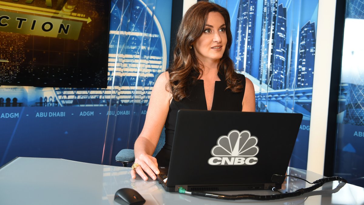 CNBC Anchor Hadley Gamble Accused NBCUniversal CEO Jeff Shell of Sexual Harassment, Her Lawyer Says - Vimarsana News