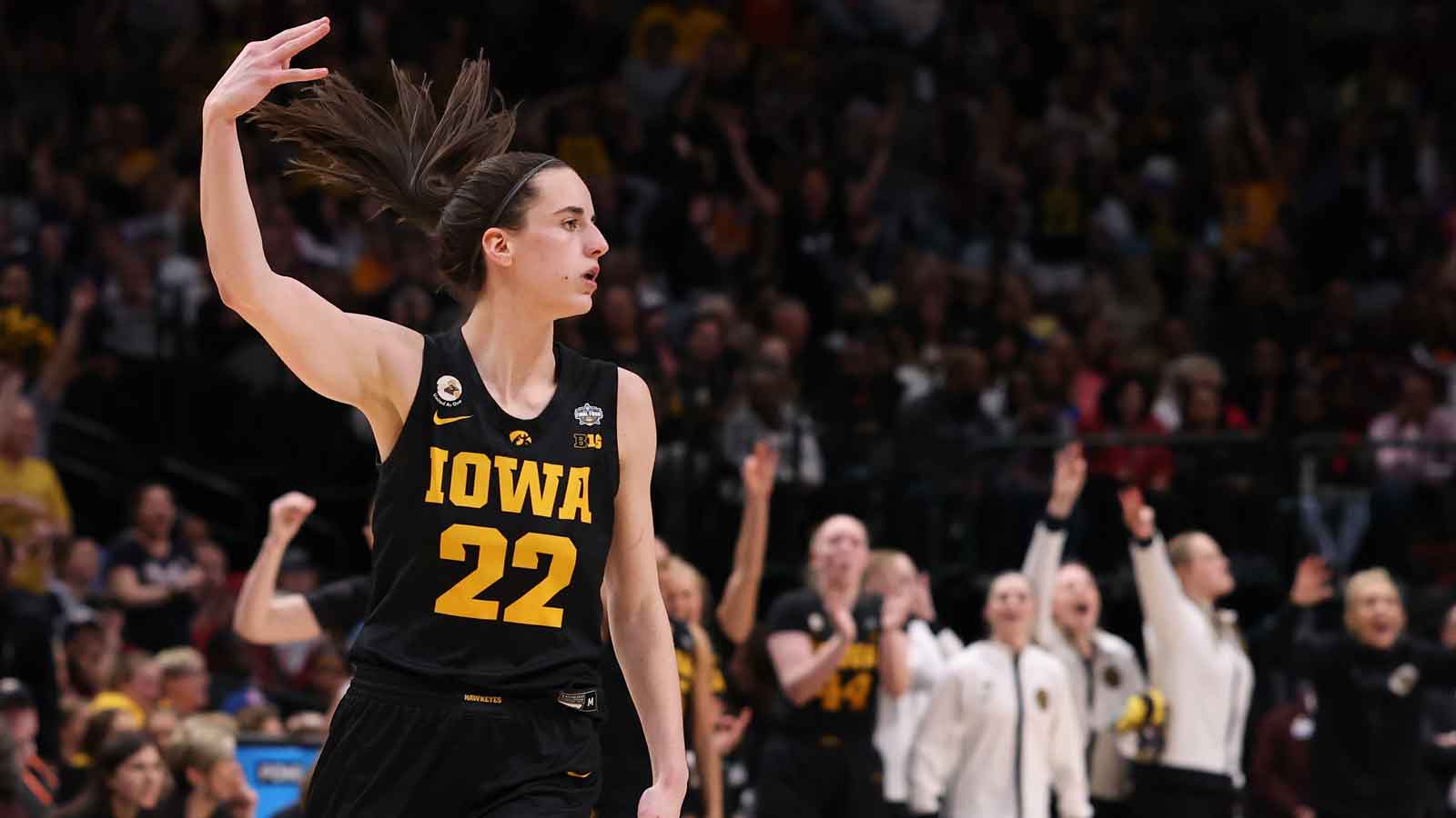 Caitlin Clark Highlights  Big Ten Women's Basketball Player of