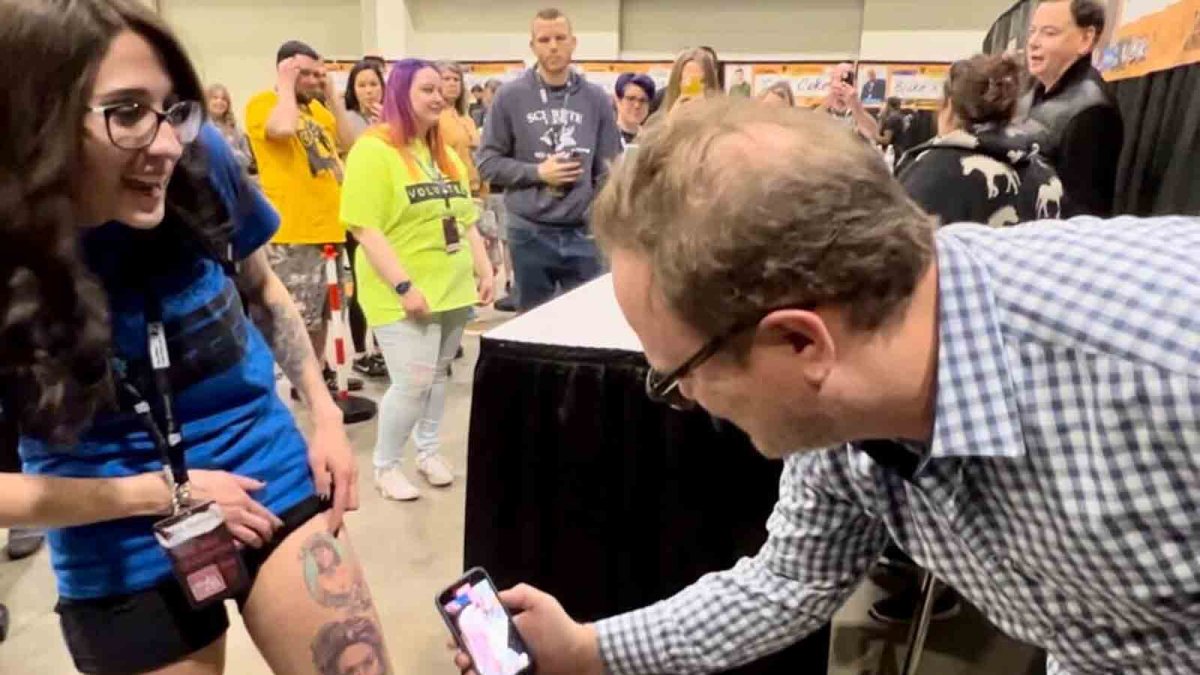 Watch Rainn Wilson React to Superfan's 23 'The Office' Tattoos – NBC 5 Dallas-Fort Worth - Vimarsana News