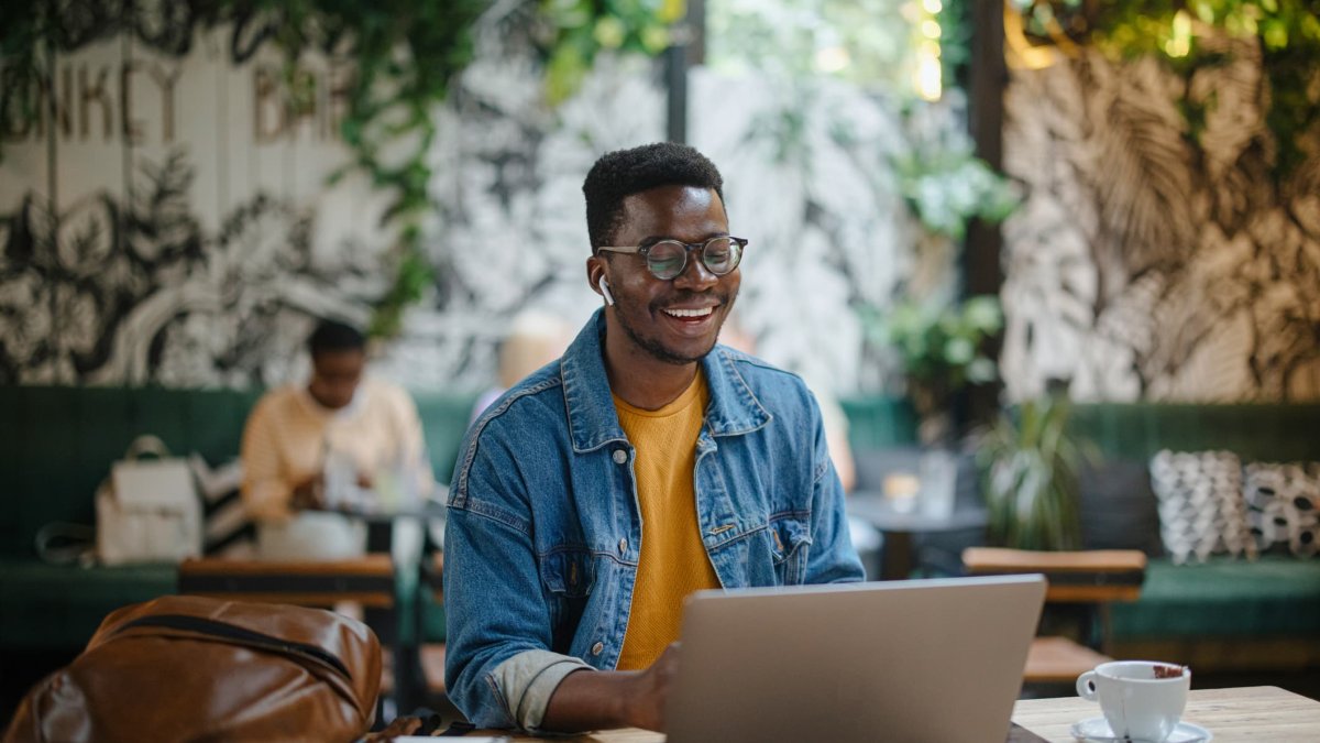 6 of the Best Side Hustles for College Students—Some Pay Over $30 Per Hour - Vimarsana News