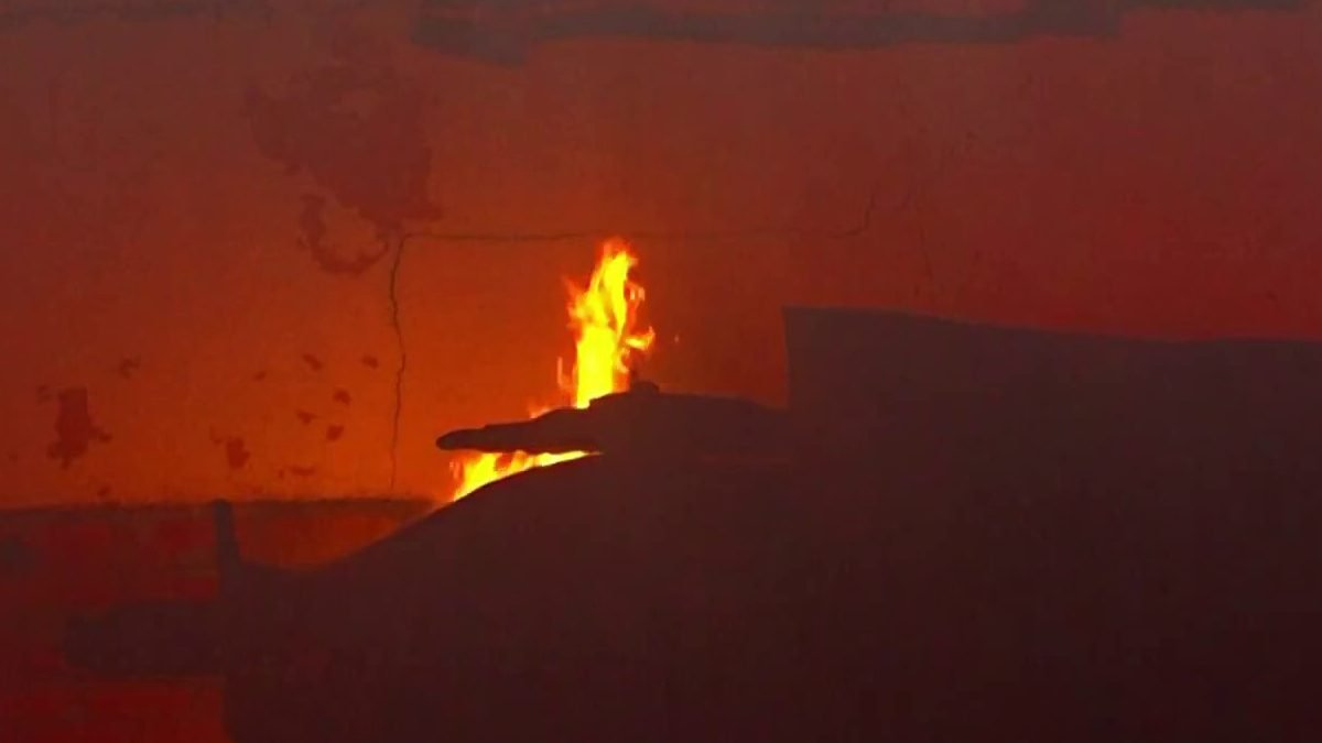 Fort Worth Firefighter Injured in Church Fire – NBC 5 Dallas-Fort Worth - Vimarsana News