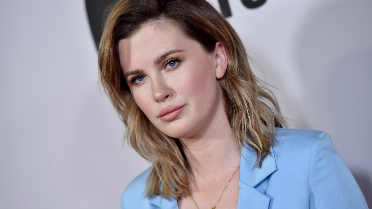 Ireland Baldwin Welcomes Baby With Musician RAC – NBC 5 Dallas-Fort Worth - Vimarsana News