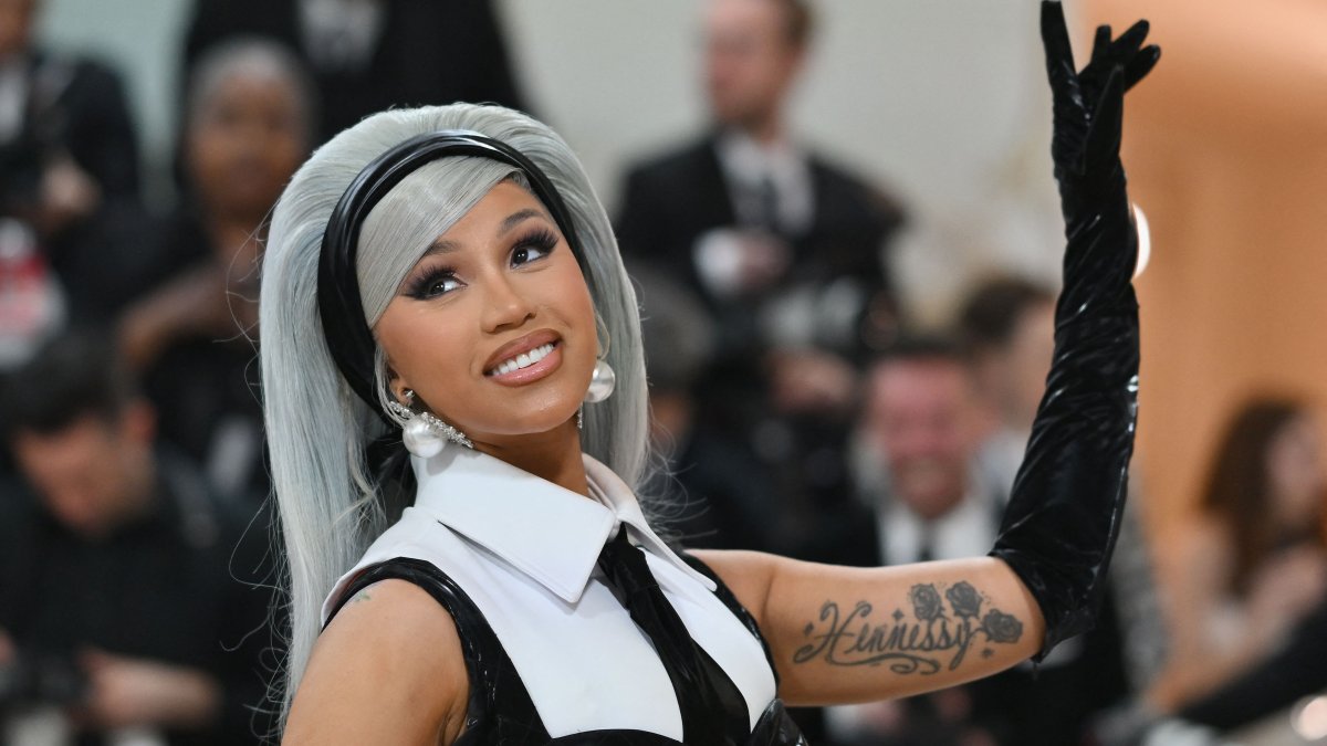 Cardi B Revealed What She Packs Her Daughter for Lunch – NBC 5 Dallas-Fort Worth - Vimarsana News