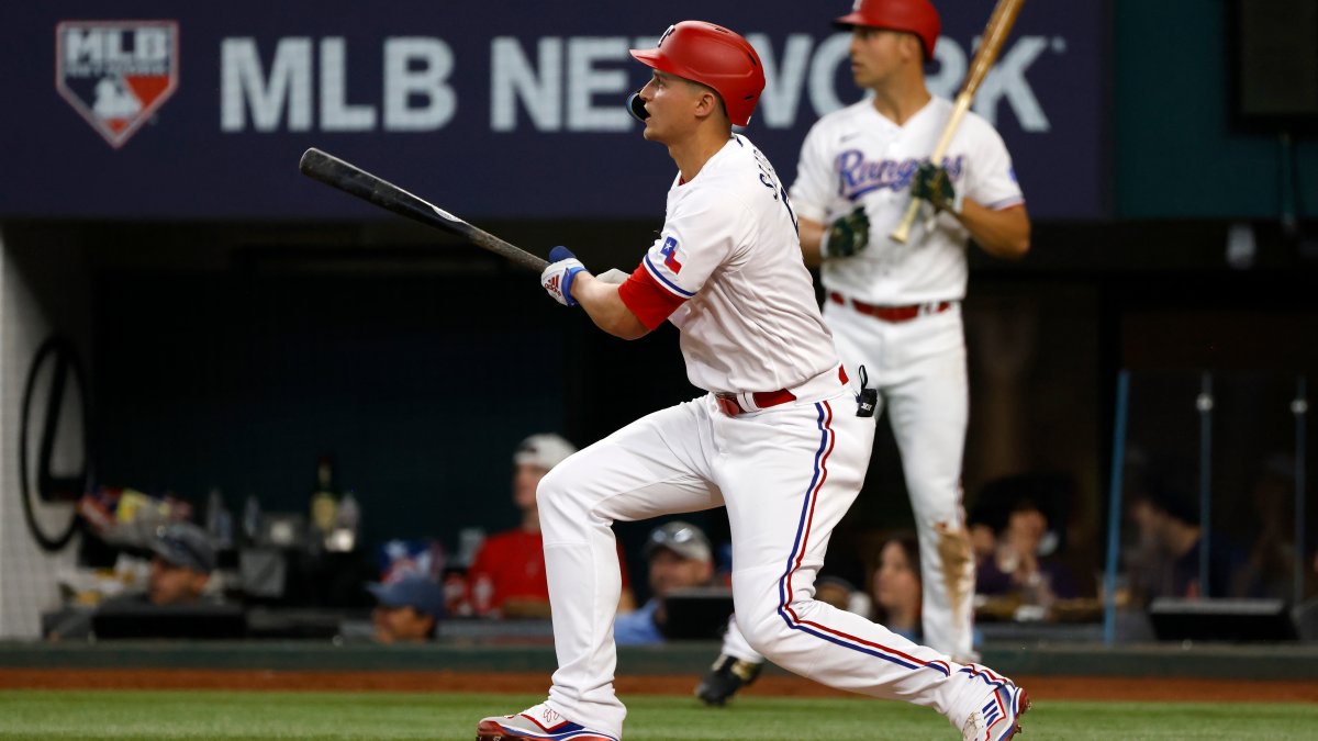 Rockies fall behind early, score 5 in 9th to beat Rangers