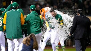 Oakland Athletics shortstop Kevin Smith prior to the Major League Photo  d'actualité - Getty Images