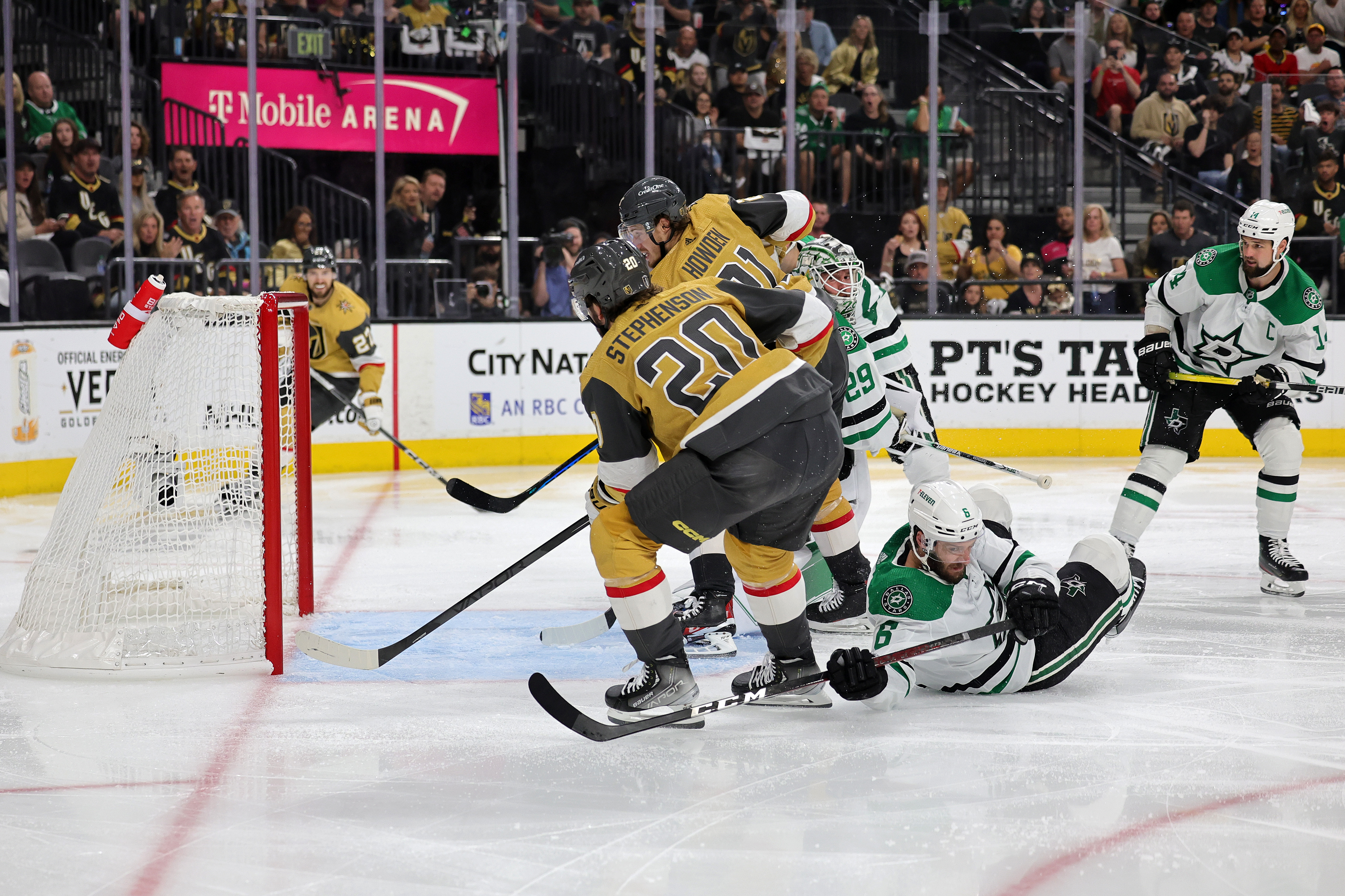 Dallas Stars run over the Pittsburgh Penguins, Texas Ranger's make