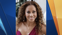 Holly Robinson Peete to Headline Metrocare Services ‘Meal for the Minds'