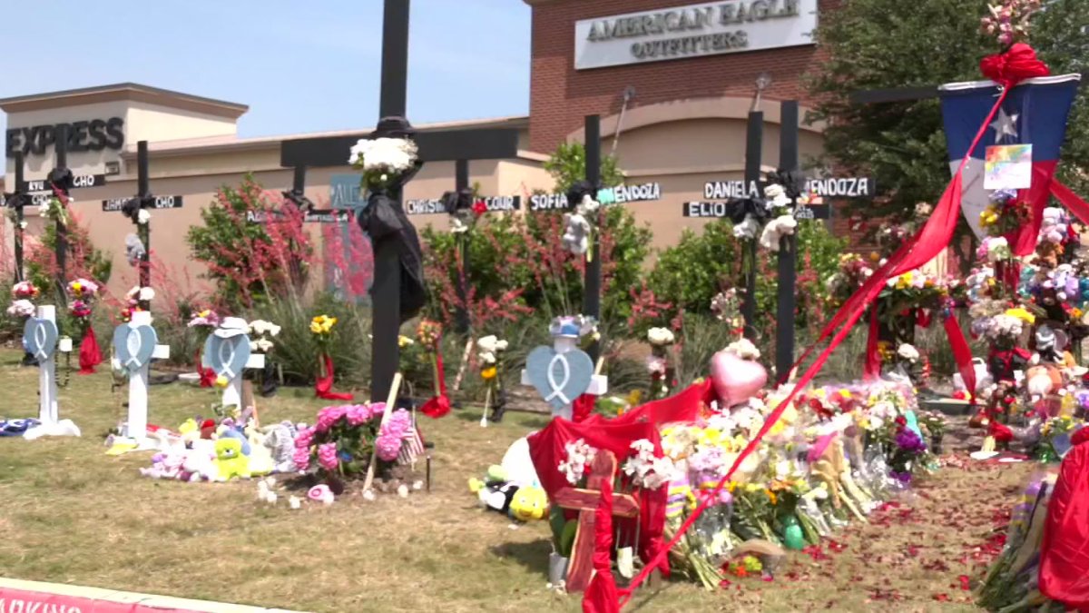 Texas Officer Showed ‘Tremendous Bravery’ Taking Down Mall Shooter