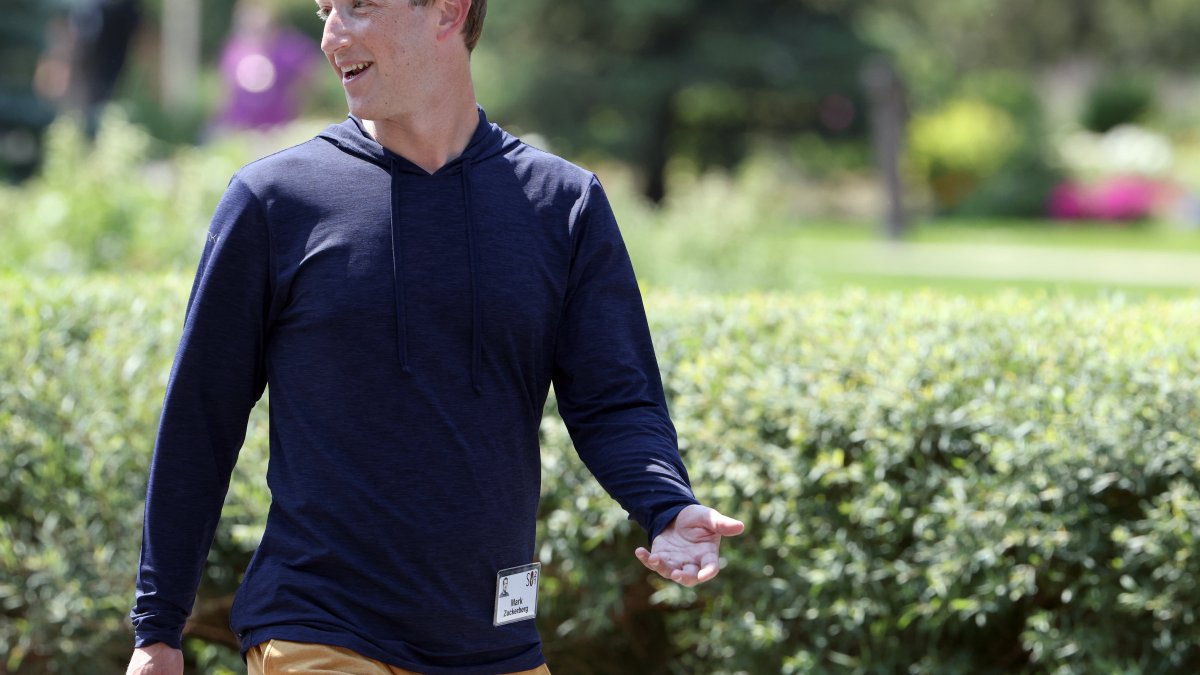 Meta CEO Mark Zuckerberg Touts to Employees 'Incredible Breakthroughs' the Company Has Seen in A.I. – NBC 5 Dallas-Fort Worth - Vimarsana News