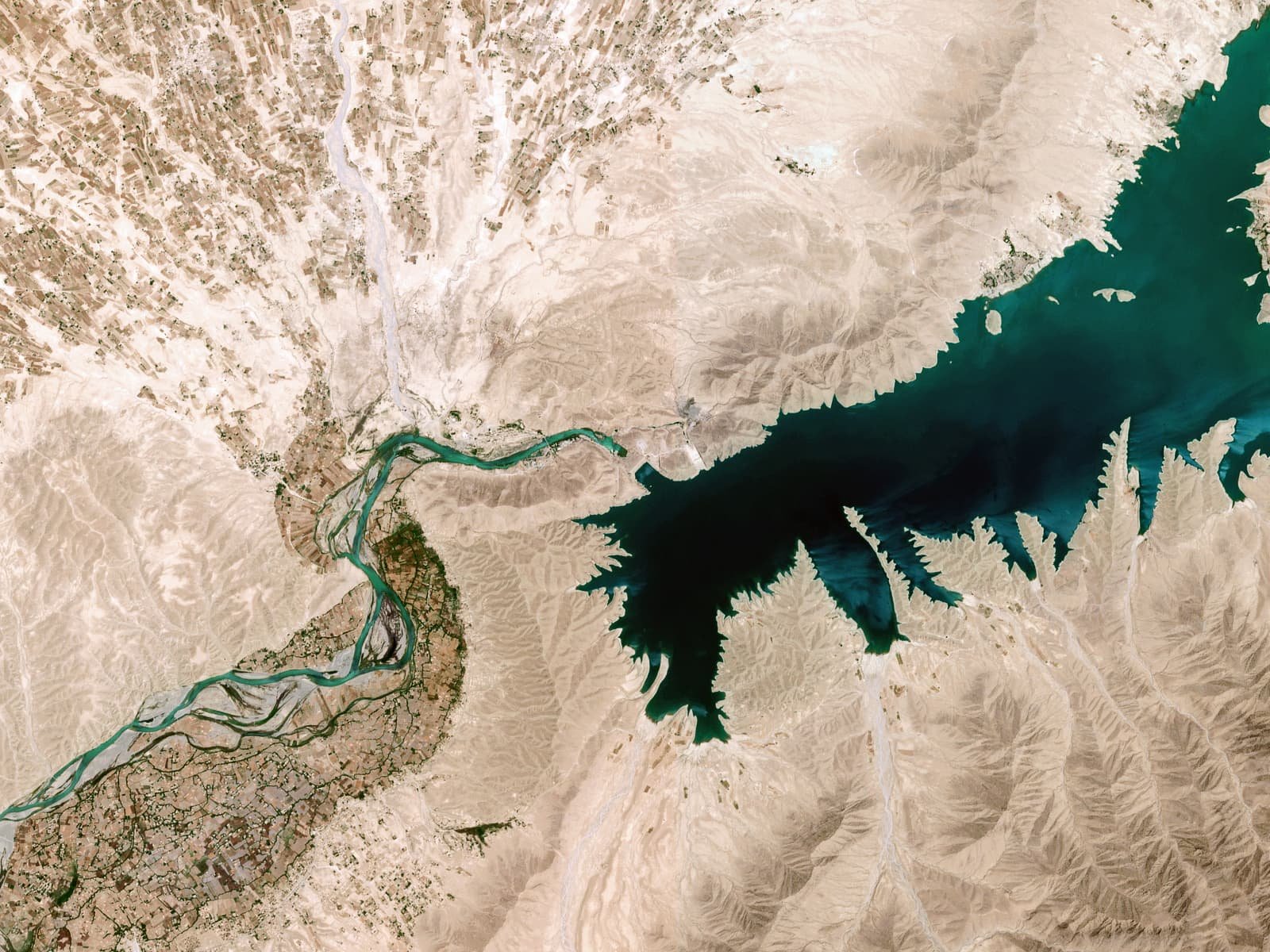 Water Wars: Afghanistan and Iran's Deadly Border Flare-Up Spotlights Scarcity Crisis - Vimarsana News