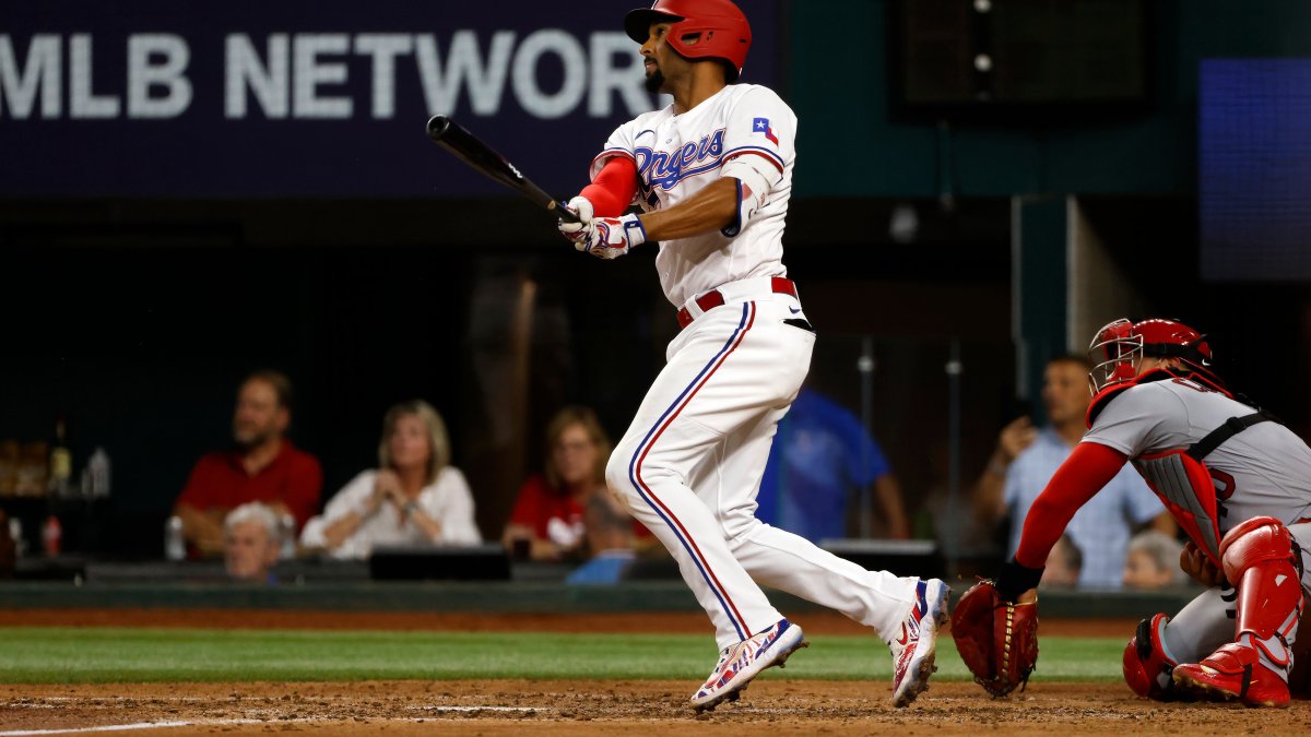 Cardinals' Adolis Garcia falls down trying to score tying run - NBC Sports