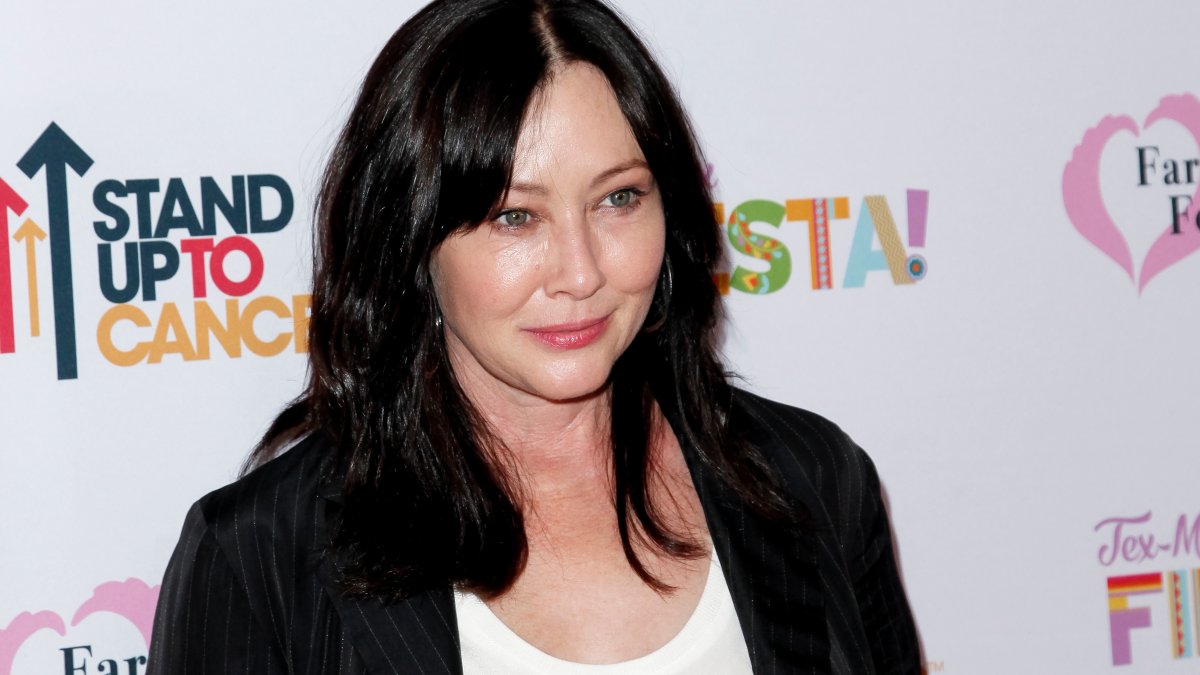 Shannen Doherty shares her cancer has spread to her brain – NBC 5 ...